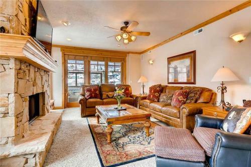 Apartamento Town Pointe C201