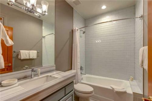 Bellevue 19 (private Home)