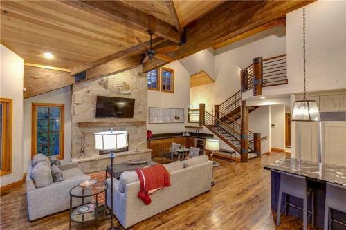 Bellevue 19 (private Home)