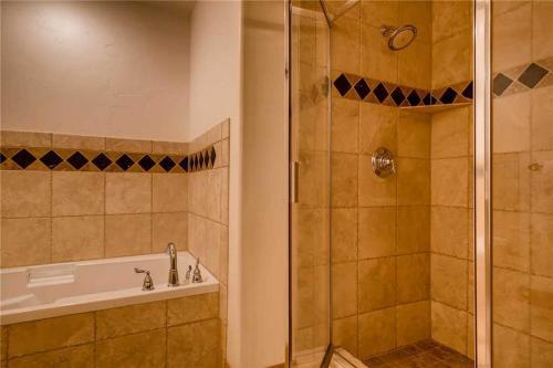 Apartamento Town Pointe C302