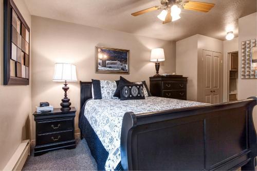 2105 West Apache Trail Townhouse Unit 23