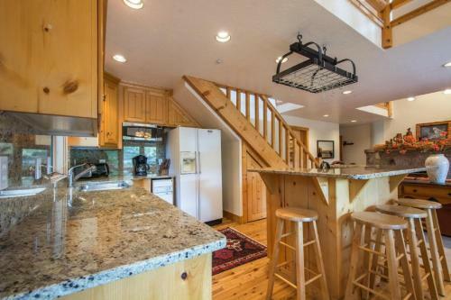 Deer Valley Chaparral