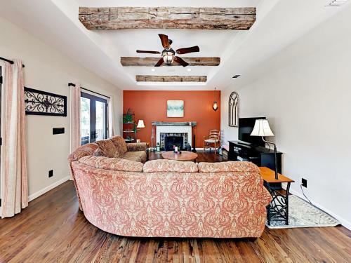 434 Vine Street House