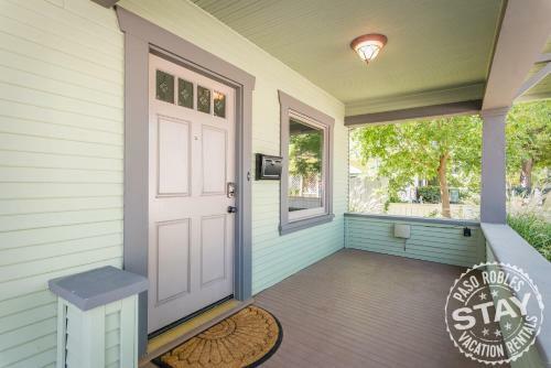 Bungalow On Vine 1536