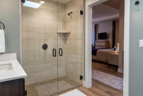 Paso Park Suite 202