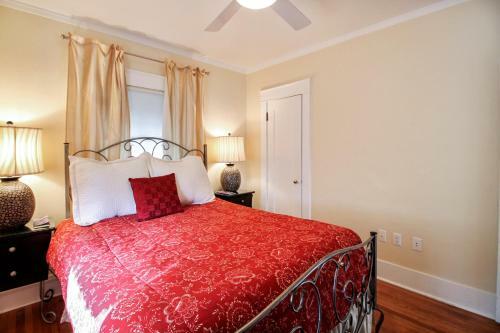 Olive Gate 1232