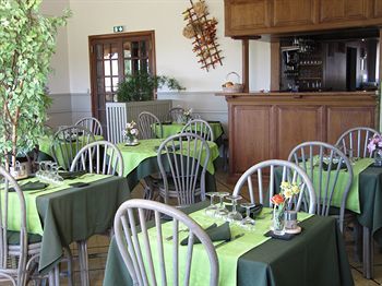 Hotel de La Gare Et Des Rochers