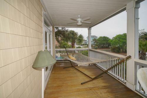 Sippin Seaside - Six Bedroom Home