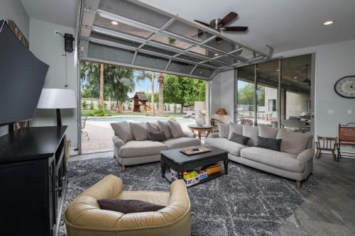 Thunderbird Estate