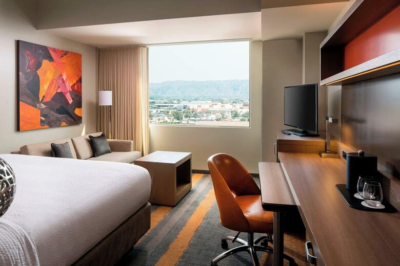 Hotel Courtyard By Marriott Phoenix Downtown