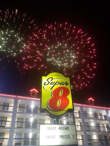 Hotel Super 8 By Wyndham Pigeon Forge-emert St