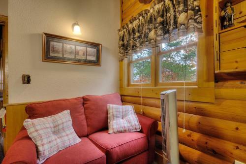 Lucky Logs #283 - Two Bedroom Cabin