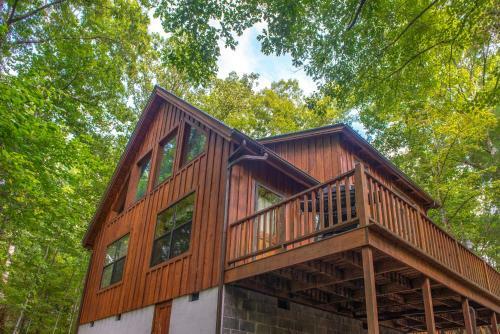 Friendly Bear Cabin