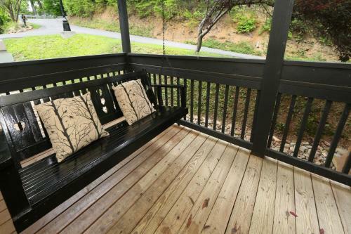 Holly Grove (#1) - Three Bedroom