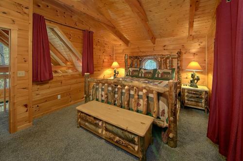 Boulder Bear Lodge #355 - Three Bedroom Cabin