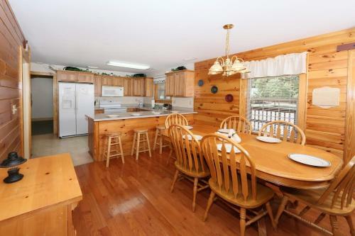 Apartamento Poplar Point Condo Unit 12f - Three Bedroom