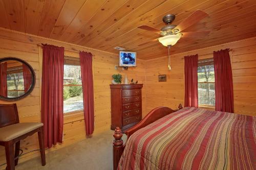 Gone Swimmin' #260 - Two Bedroom Cabin