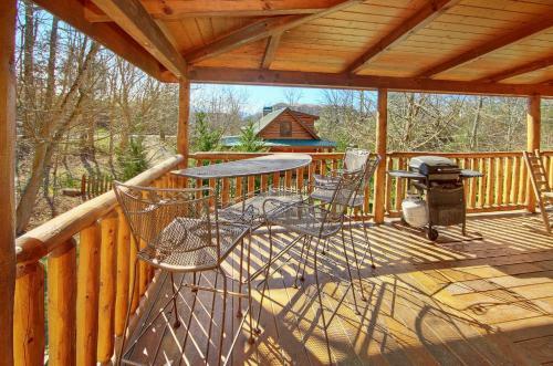 Gone Swimmin' #260 - Two Bedroom Cabin