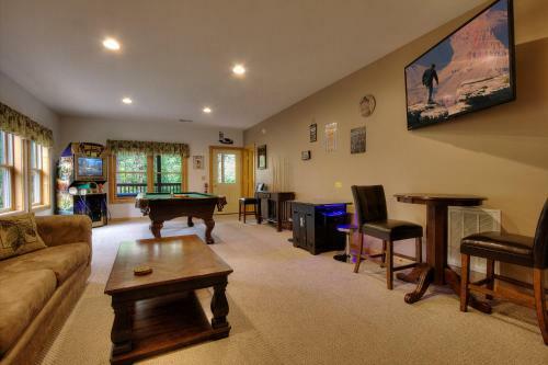 Serenity Now #370 - Three Bedroom Cabin