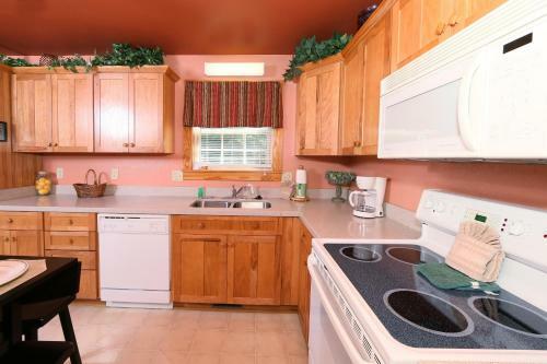 Pine Needles (#6) - One Bedroom