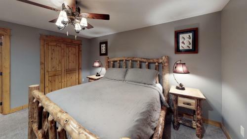Black Bear Cinema 4819 - Four Bedroom Cabin