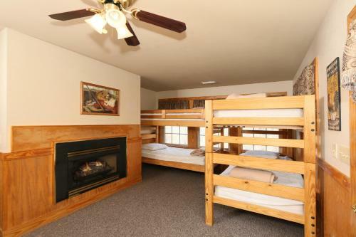 Cedar Falls (#8) - Three Bedroom
