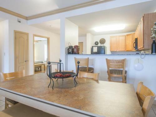 Mountain View Condos - Unit 1402