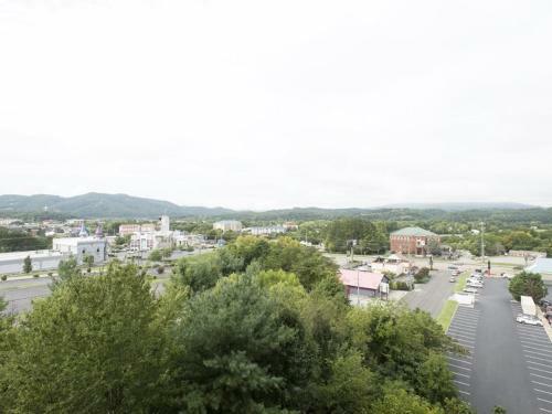 Mountain View Condos - Unit 1402
