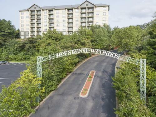 Mountain View Condos - Unit 1402