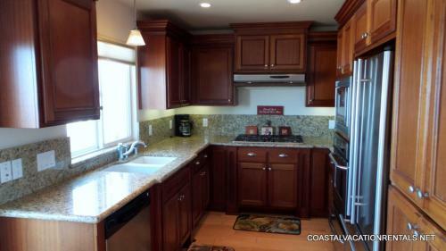 271 Wadsworth Two-bedroom Apartment