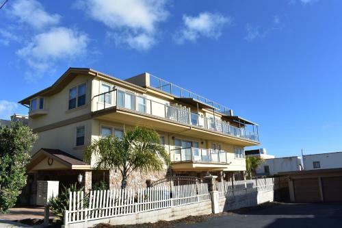 284 Harloe Two-bedroom Holiday Home