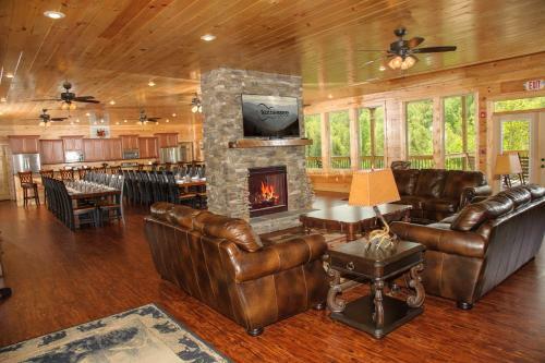 Foxwood Mansion Cabin