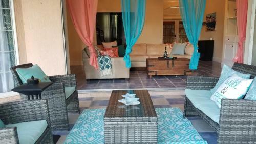 Natural Paradise Sleeps 16