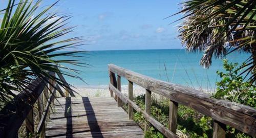 Natural Paradise Sleeps 16