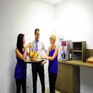 Hotel Kyriad Lyon Aeroport Saint Exupery