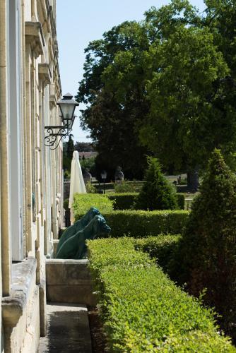 Hotel Chateau Meyre