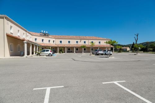 Inter-hotel Le Ya'tis