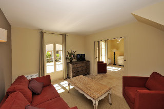 Bed & Breakfast Les Jardins De Saint-benoit - Apartments