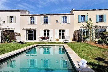 Bed & Breakfast Les Jardins De Saint-benoit - Apartments