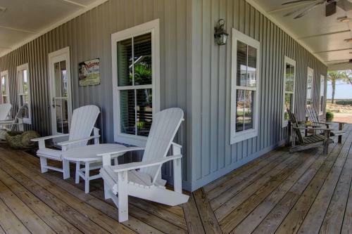 Cinnamon Shore- Grey Mist 123 St