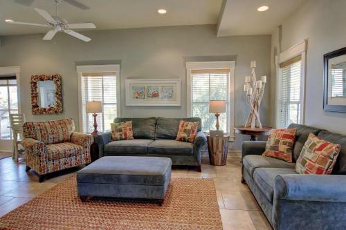 Cinnamon Shore- Grey Mist 123 St