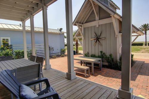 Cinnamon Shore- Lollygag 107 St