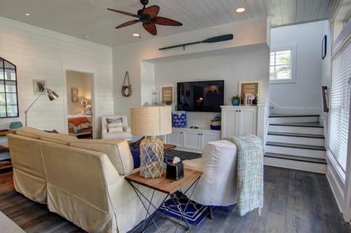 Cinnamon Shore- Lollygag 107 St