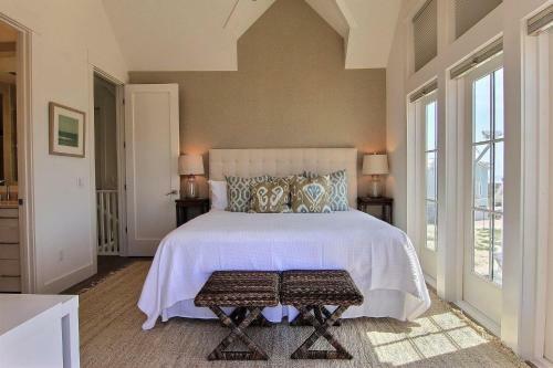 Cinnamon Shore- La Ola 261 Be