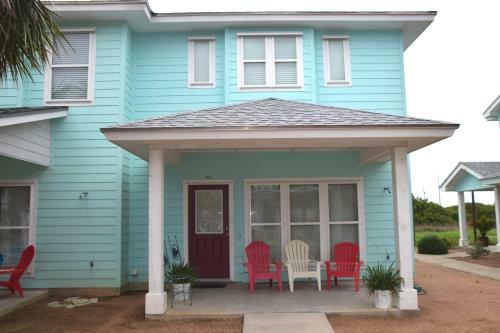 The Commons 103 - Three Bedroom Townhome