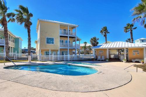 Bibby's Beach Bungalow Home