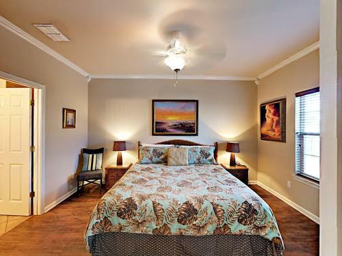 701ns Barefoot Getaway - Two Bedroom Townhome