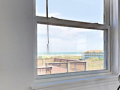 12 La Playa - Three Bedroom Home