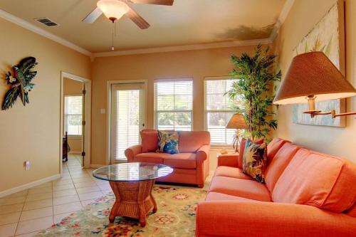 Lazy Pelican Townhouse