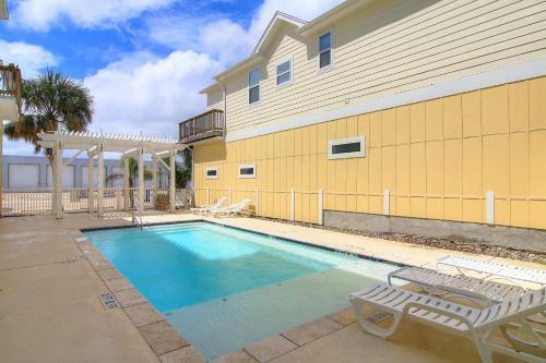 Sailing Away Townhouse